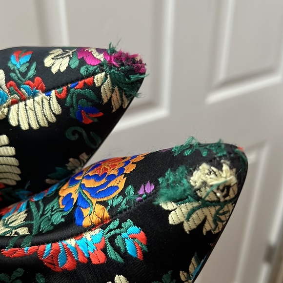 Just Fab Embroidery Booties - Picture 4 of 4